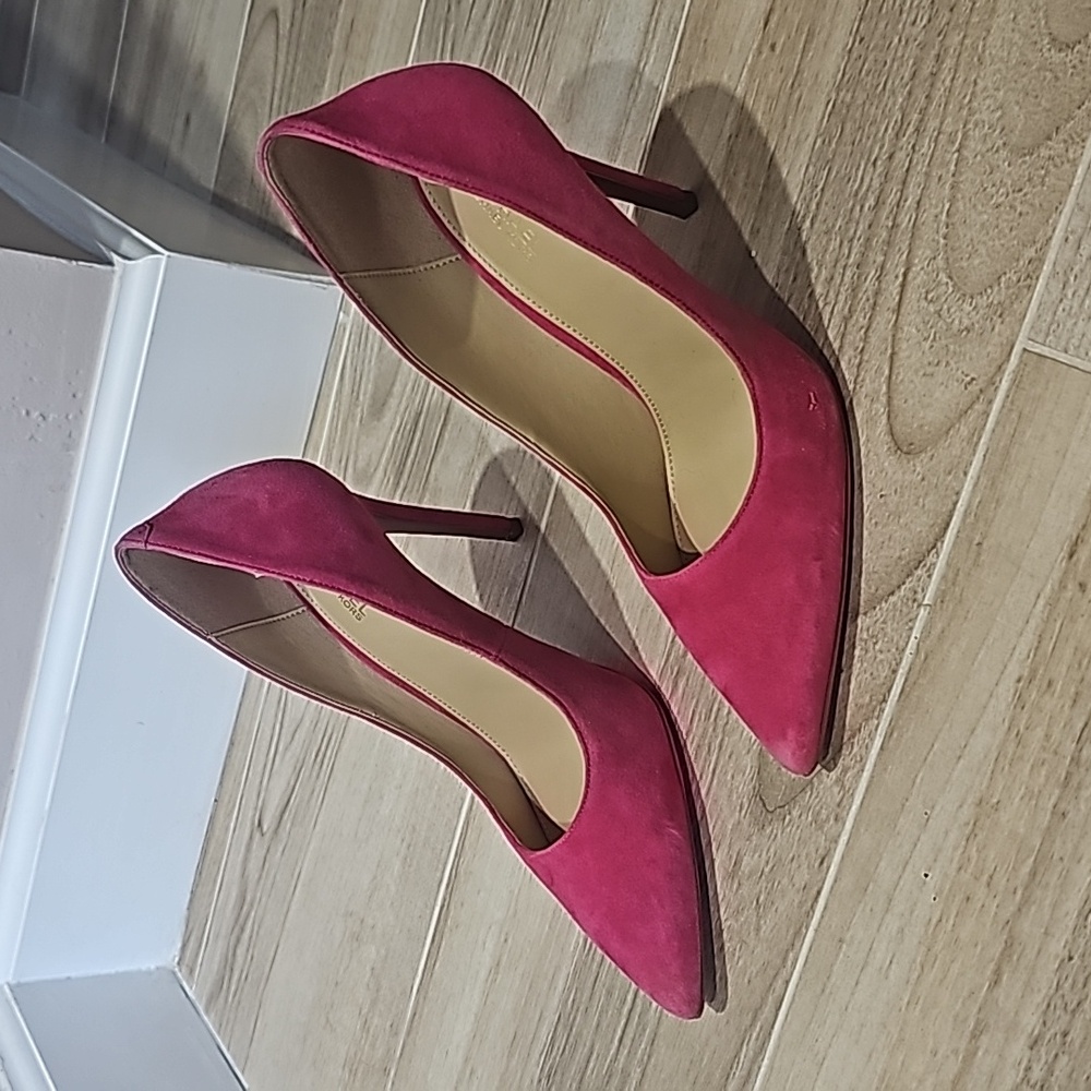 Michael Kors Suede Pumps. Hot pink color.